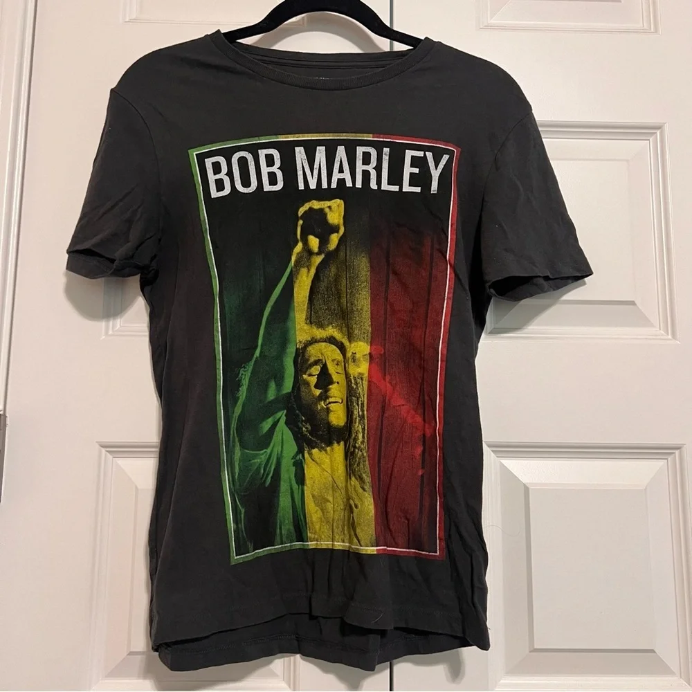 Graphic T-Shirt Set - Black and Gray